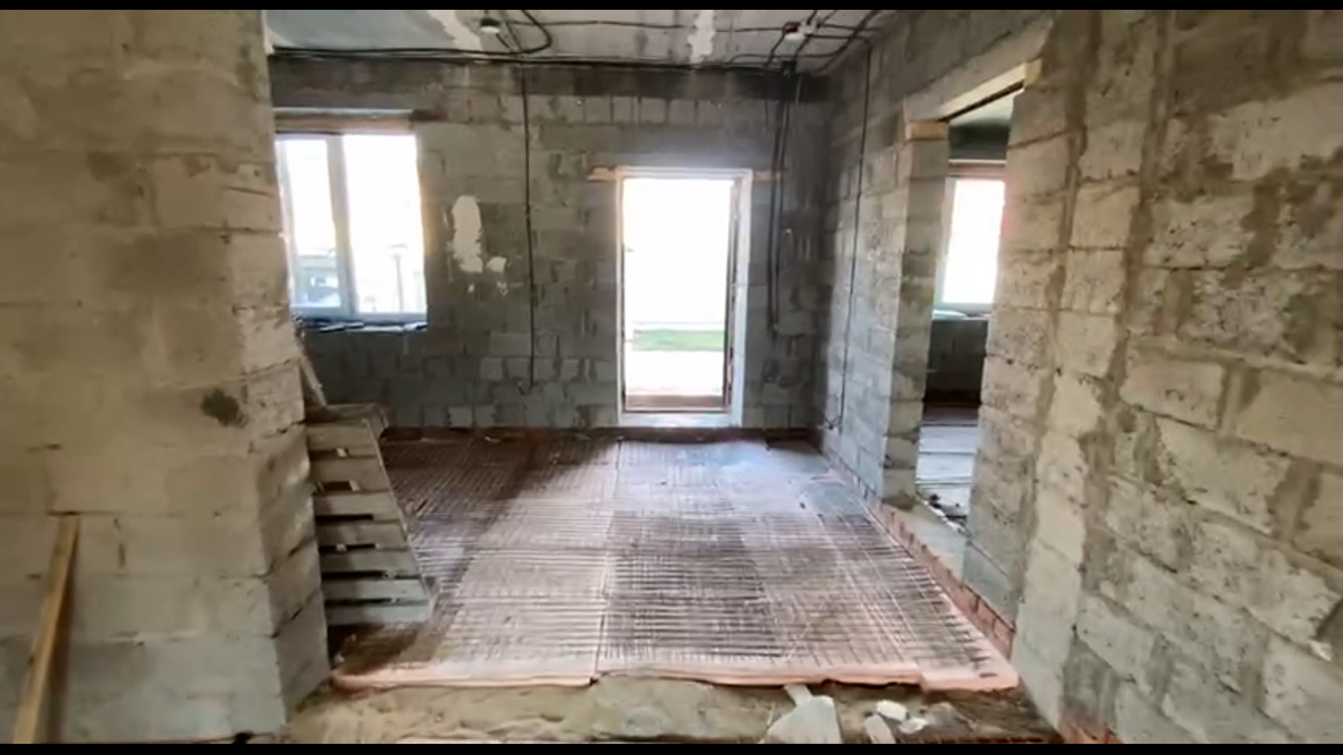 https://kursk.tgv-stroy.ru/storage/app/uploads/public/686/e19/bd4/686e19bd4582b609670470.png
